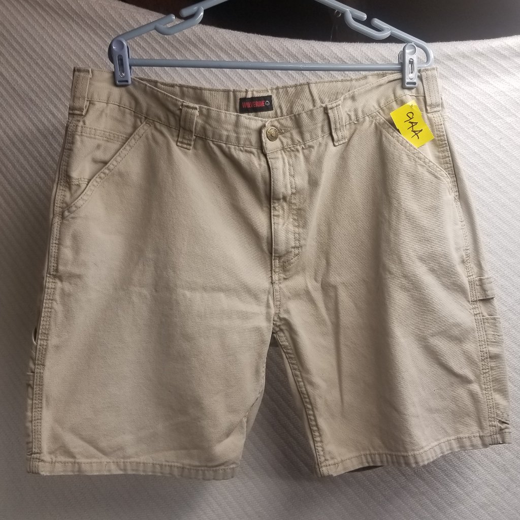 944  Wolverine 38w Carpenter Shorts
